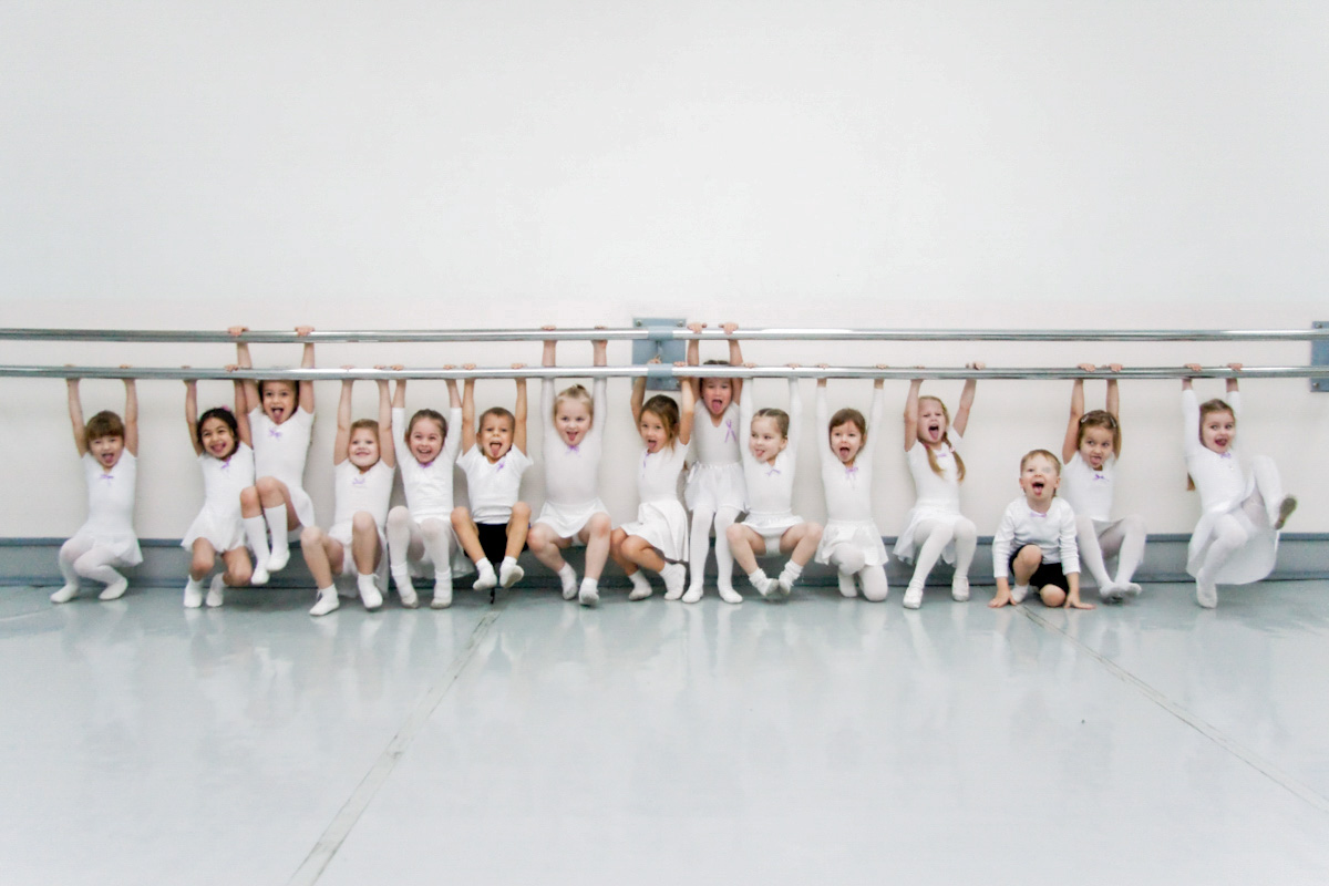 Методика преподавания классического танца — экзерсис у станка для детей 4–9 лет